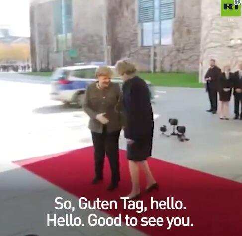 受冷落？特雷莎·梅抵柏林参加脱欧谈判，默克尔却没有出来迎接